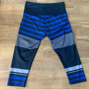 Workout Capri Leggings: Anjali